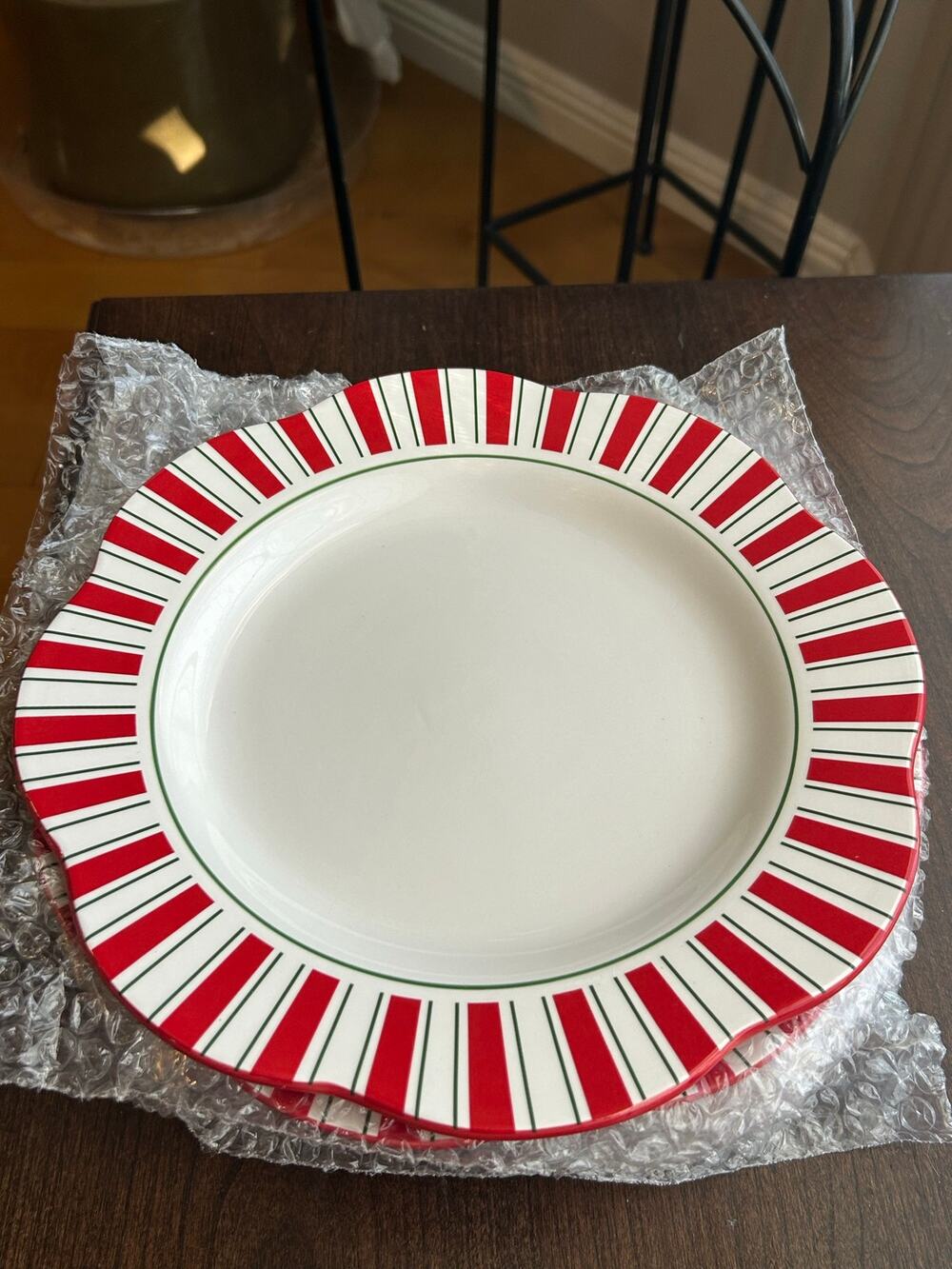 New 4 pier 1 candy cane dinner plates set of 4 holiday decor